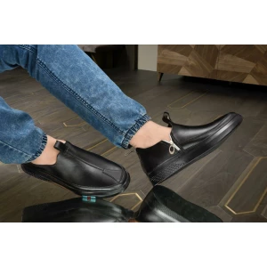 New Stylish Trendy Comfortable premium synthetic Leather with Zip Loafers For Men (Black)