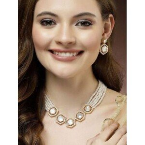 Karatcart Pearl Beaded Hexagonal Polki Kundan Necklace Set for Women