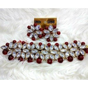 Eye-catching Kundan & Beads Choker Set