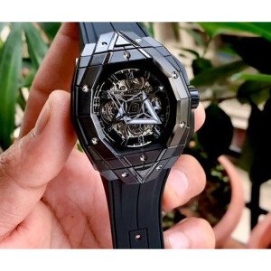Classy Hublot Watch For Men (BRW317)