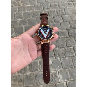 Premium Louis Vuitton Watch For Men (CS4106)